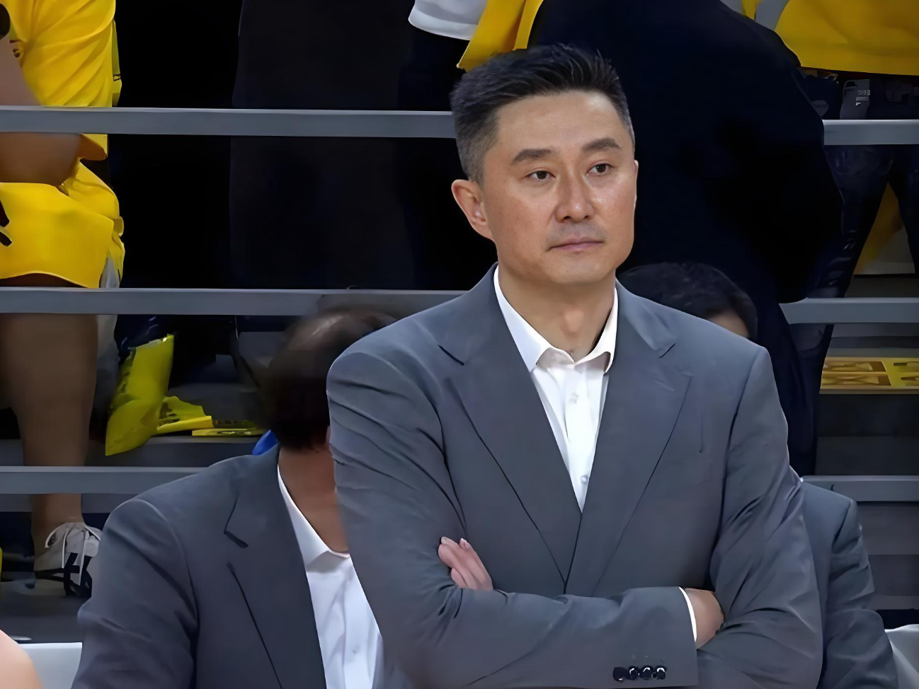 天博体育官方网站-温馨！杜锋亲自给19岁小将开小灶，希望他给徐杰分担压力